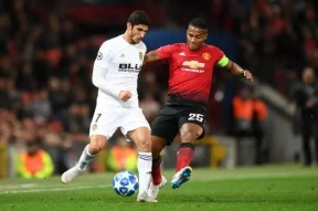 半岛体育在线官网-皇马对瓦伦西亚