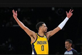 半岛体育登入-国际比赛日突围战来临，印第安纳步行者围绕NBA常规赛远射贴柱，媒体盛赞，更衣室氛围转暖