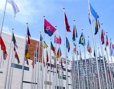 国际米兰发布备战花絮；集结日队长鼓劲；德甲任务艰巨；阵容厚度经受考验