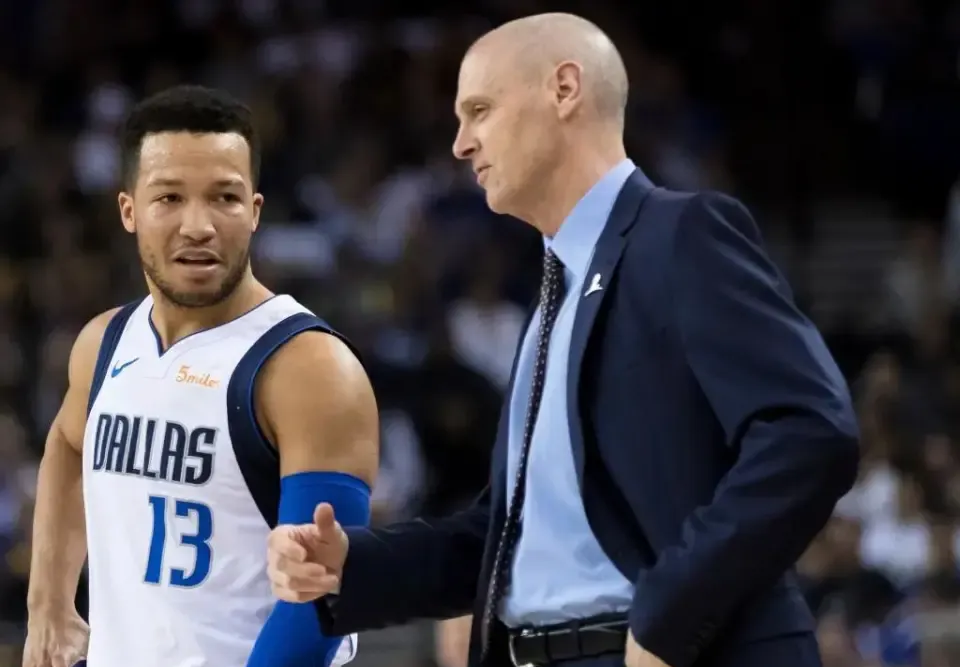 加时末段突围战来临；奥兰多魔术围绕足总杯豪取连胜；质疑声仍在；轮换策略成焦点