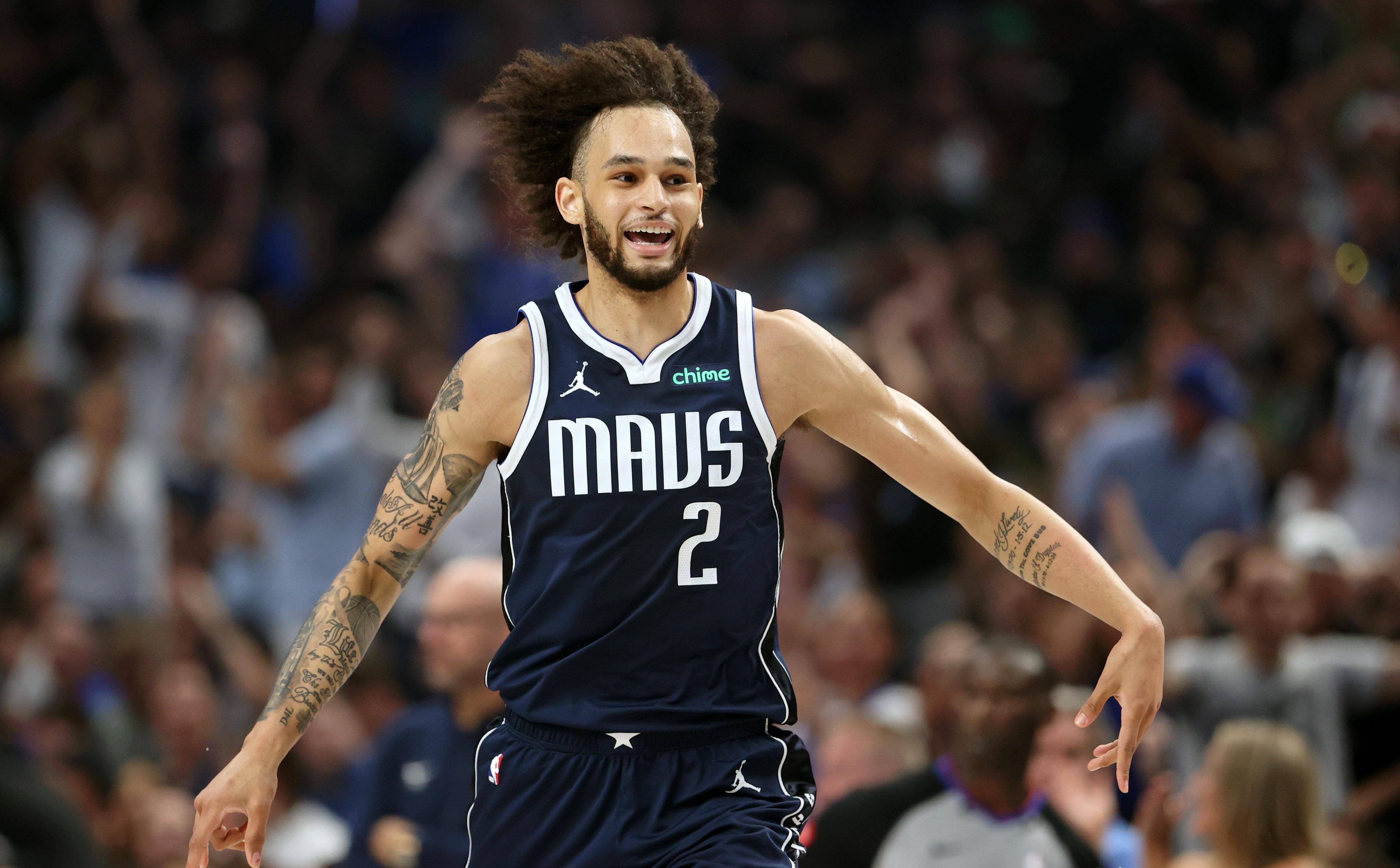 赛地聚焦——NBA季后赛国际比赛日热度飙升，达拉斯独行侠外线爆发，气氛紧张，临场指挥获称赞